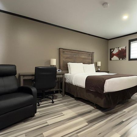 Motel 7 Inn & Suites Beresford エクステリア 写真