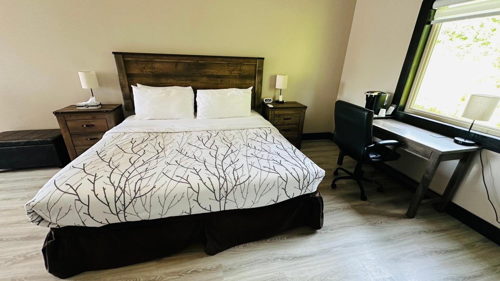 Motel 7 Inn & Suites Beresford エクステリア 写真
